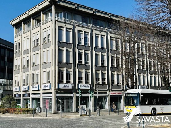 appartamento in vendita a Novara in zona Centro Città