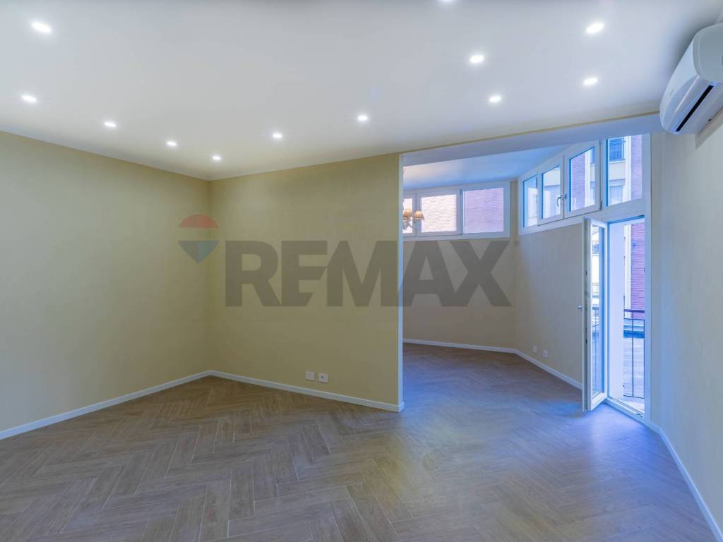 appartamento in vendita a Novara in zona Centro Città