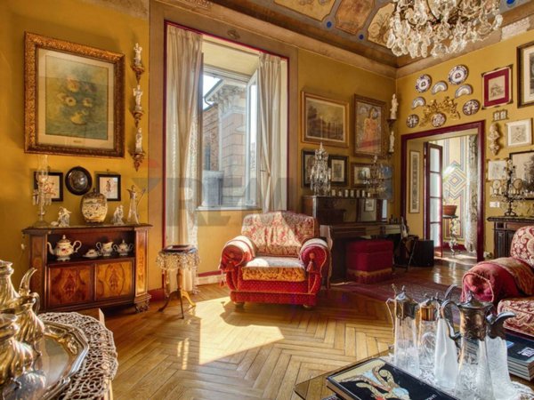 appartamento in vendita a Novara in zona Centro Città