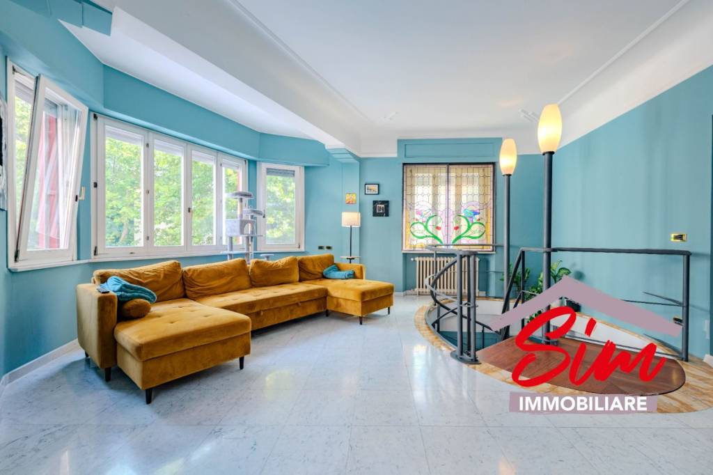 appartamento in vendita a Novara in zona Centro Città