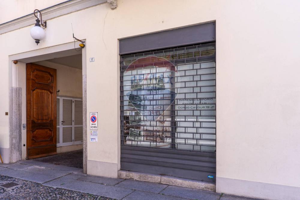 negozio in vendita a Novara in zona Centro Città