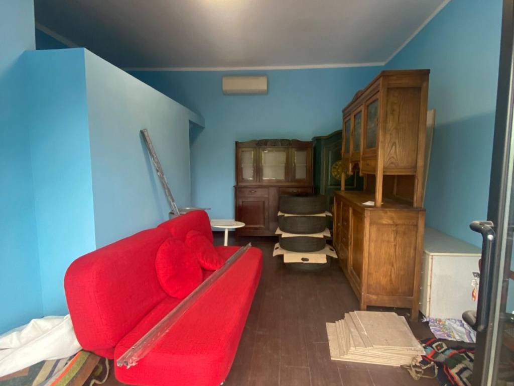 negozio in vendita a Novara in zona zona Sant'Andrea - San Rocco