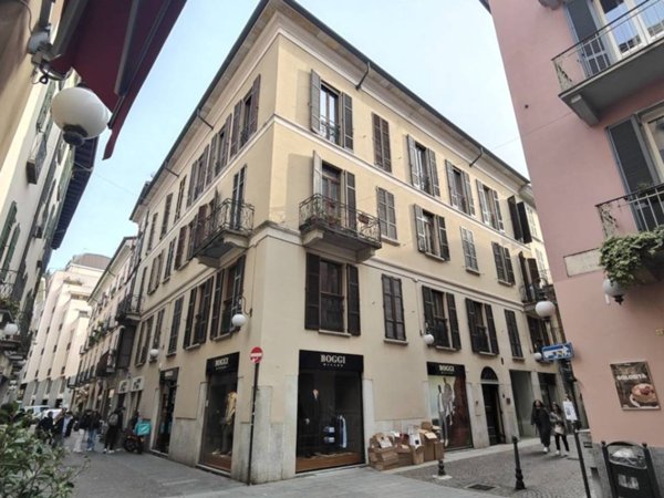 appartamento in vendita a Novara in zona Centro Città