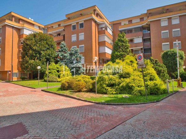 appartamento in vendita a Novara in zona Centro Città