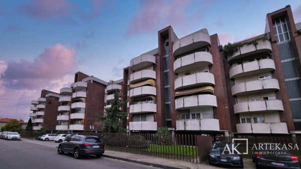 appartamento in vendita a Novara in zona zona Cittadella - Villaggio Dalmazia
