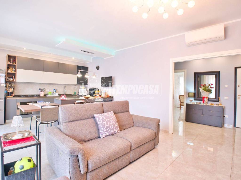 appartamento in vendita a Novara in zona zona Sacro Cuore