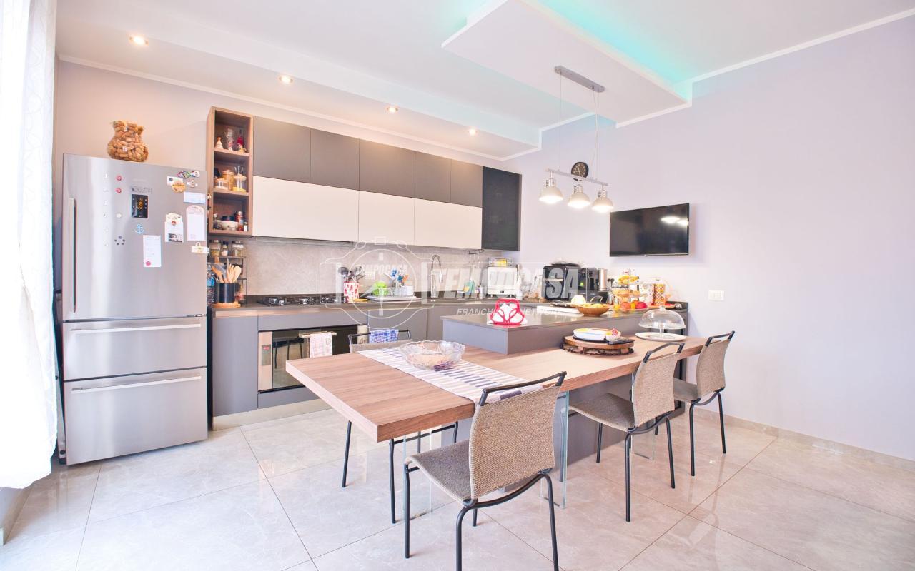 appartamento in vendita a Novara in zona zona Sacro Cuore