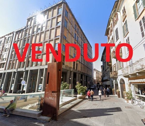 ufficio in vendita a Novara in zona Centro Città