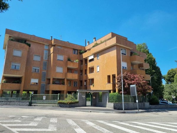 appartamento in vendita a Novara in zona zona Sacro Cuore