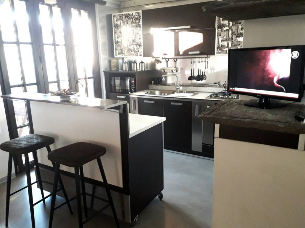 casa indipendente a Novara in zona zona Cittadella - Villaggio Dalmazia