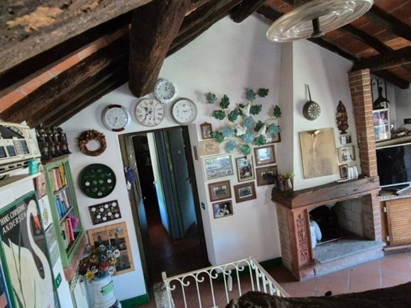 casa indipendente a Novara in zona zona Cittadella - Villaggio Dalmazia