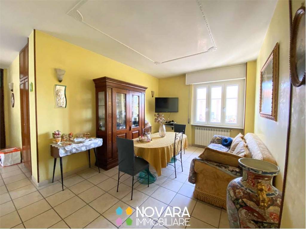 appartamento in vendita a Novara in zona Centro Città