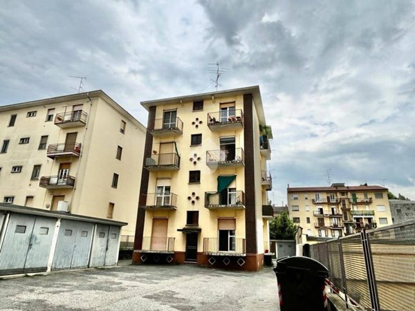 appartamento in vendita a Novara in zona zona Sacro Cuore