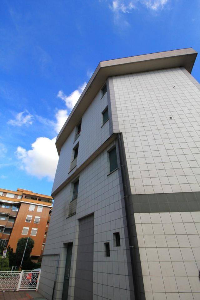 appartamento in vendita a Novara in zona Centro Città