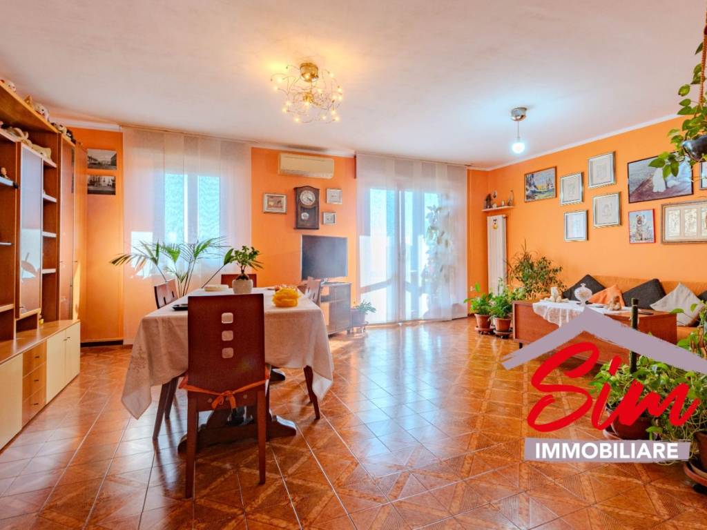 appartamento in vendita a Novara in zona zona Sant'Andrea - San Rocco