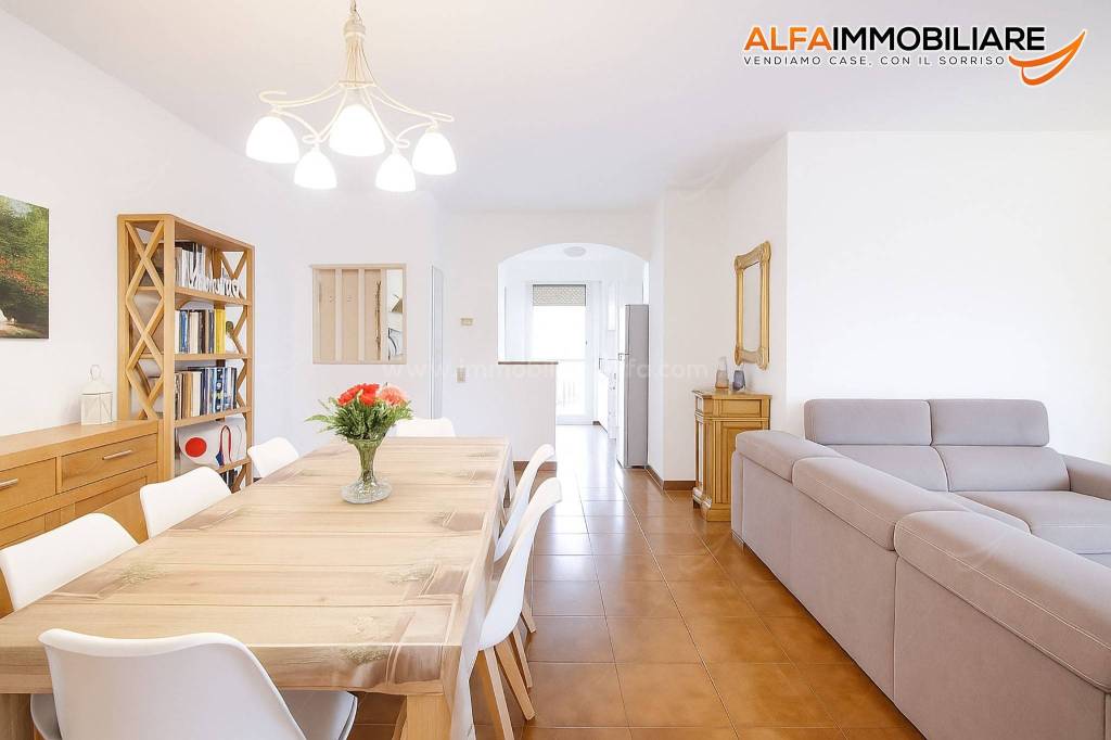 appartamento in vendita a Novara in zona Veveri