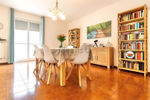 appartamento in vendita a Novara in zona Veveri