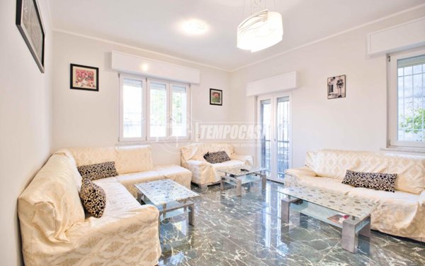 casa indipendente in vendita a Novara in zona zona Sant'Agabio