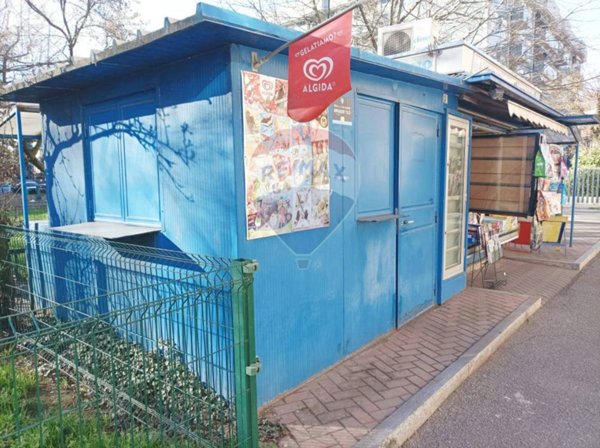 negozio in vendita a Novara in zona zona Agogna - San Paolo