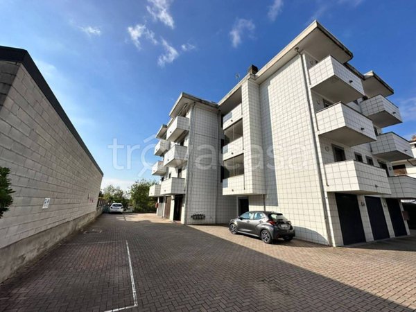 appartamento in vendita a Novara in zona zona Cittadella - Villaggio Dalmazia