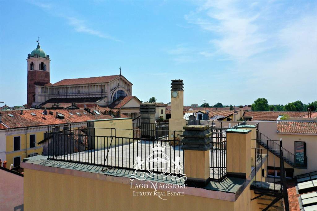 appartamento in vendita a Novara in zona Centro Città