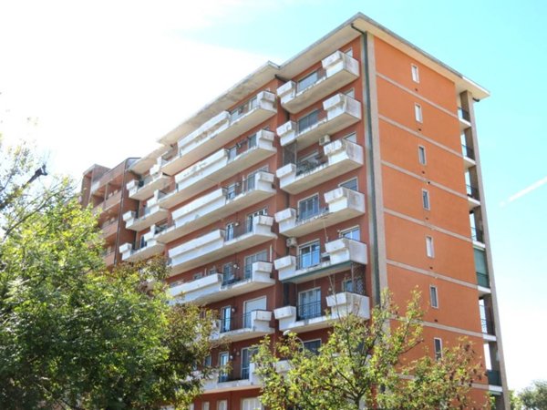appartamento in vendita a Novara in zona zona Cittadella - Villaggio Dalmazia