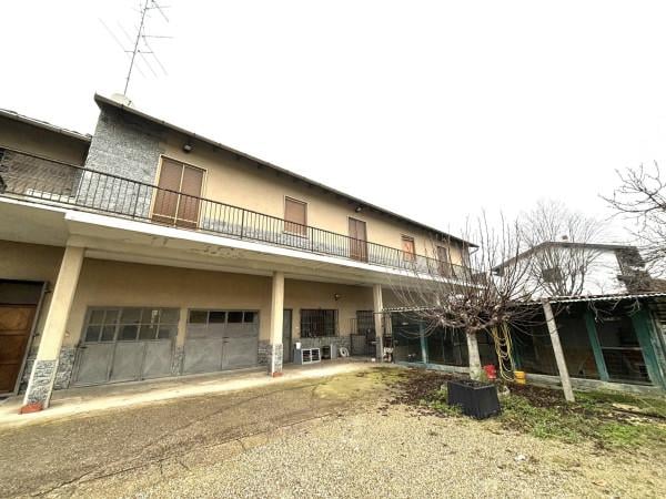 casa indipendente in vendita a Novara in zona zona Sant'Agabio