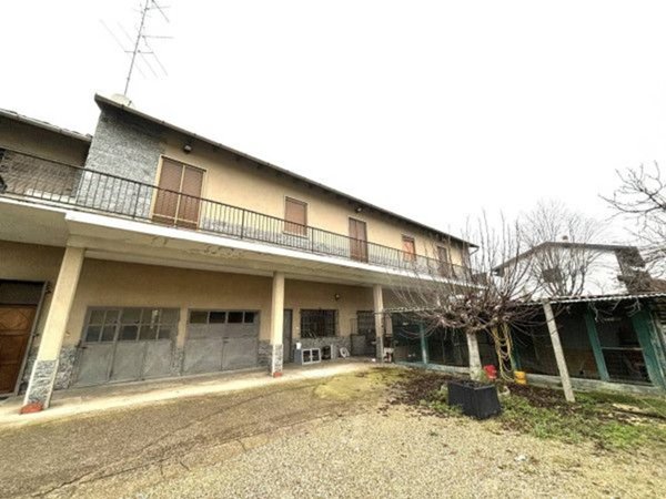 casa indipendente in vendita a Novara in zona zona Sant'Agabio