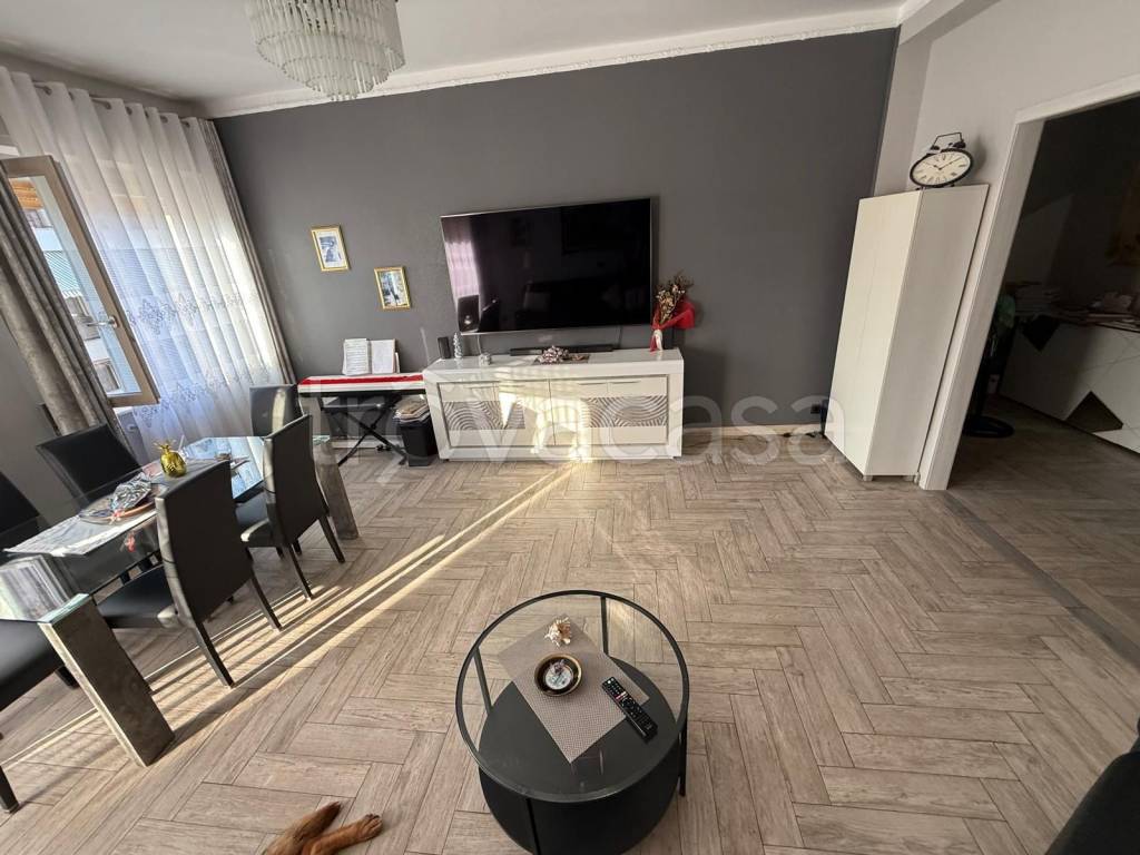 appartamento in vendita a Novara in zona Zona Santa Rita