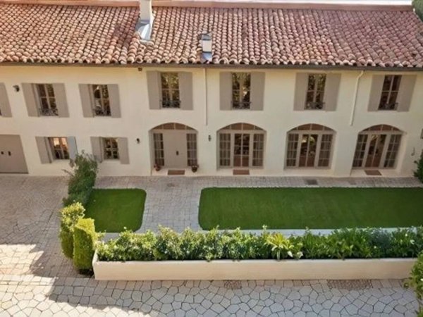 casa indipendente in vendita a Novara