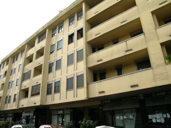 negozio in vendita a Novara in zona Centro Città