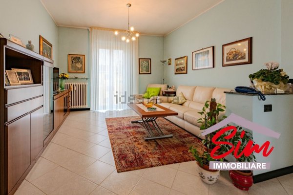 appartamento in vendita a Novara in zona Pernate