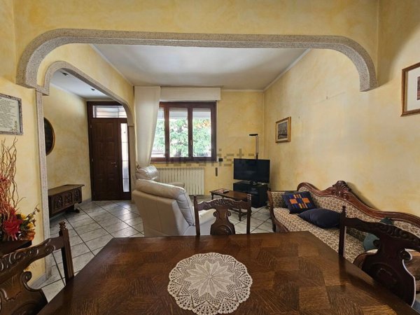 casa indipendente in vendita a Novara in zona zona San Martino