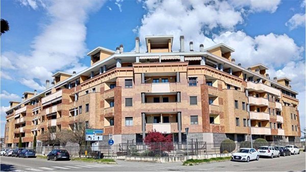 appartamento in vendita a Novara in zona Veveri