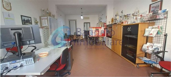 negozio in vendita a Novara in zona zona Sant'Agabio