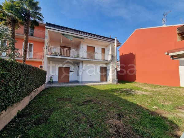 casa indipendente in vendita a Novara in zona zona Sant'Agabio