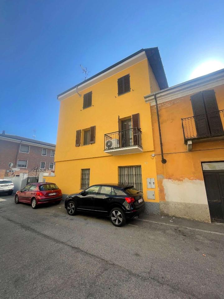 casa indipendente in vendita a Novara in zona Pernate