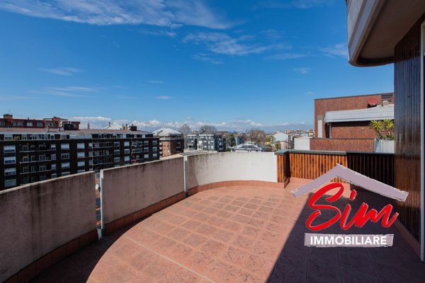 appartamento in vendita a Novara in zona zona Sacro Cuore