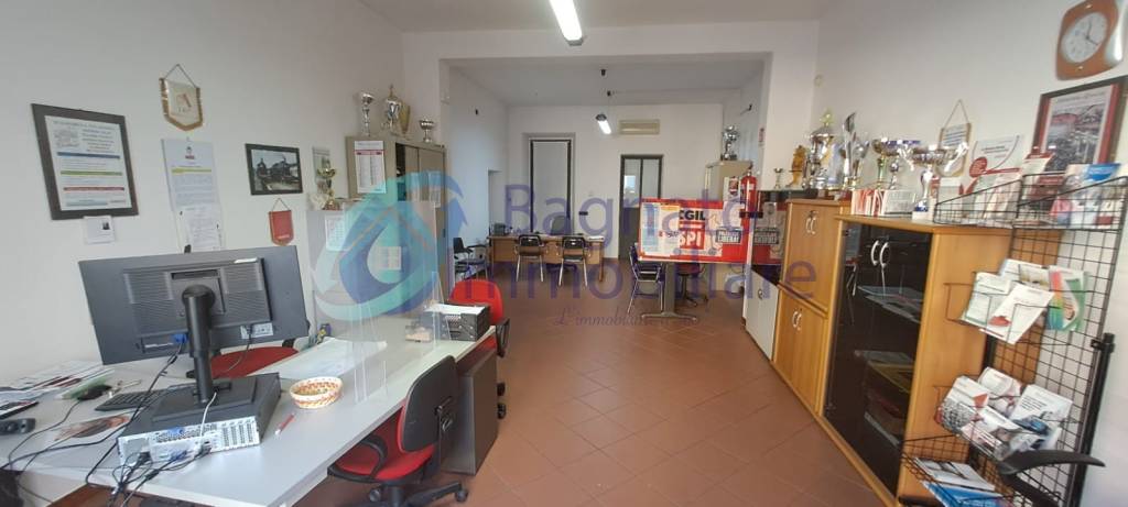 negozio in vendita a Novara in zona zona Sant'Agabio