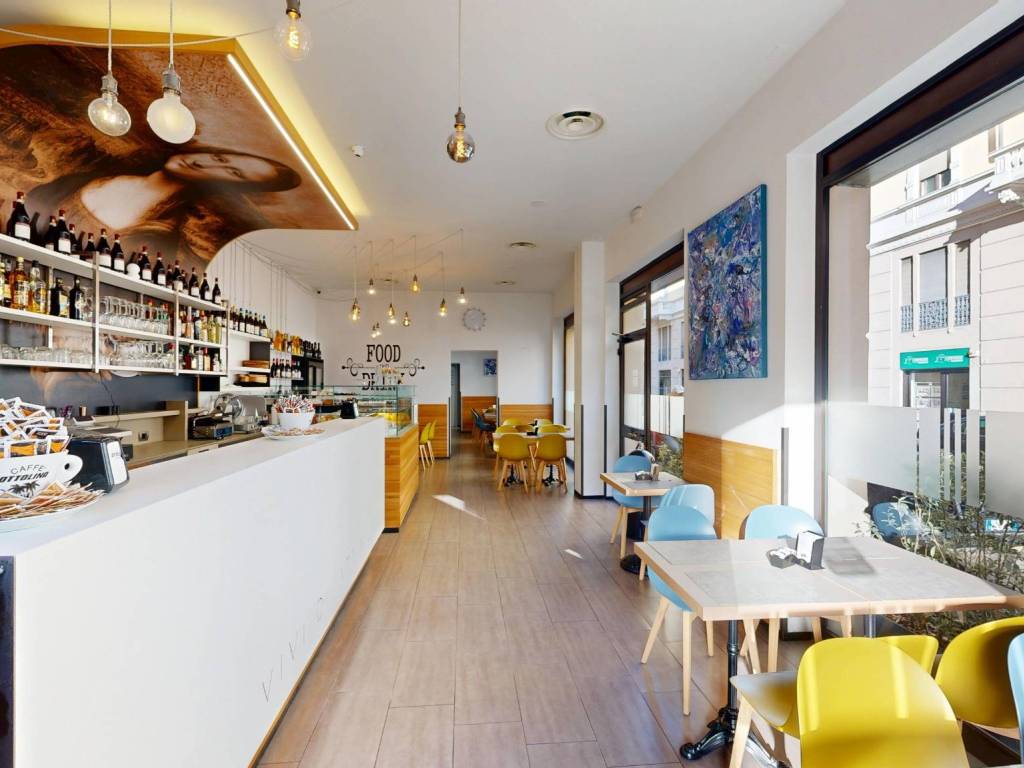 negozio in vendita a Novara