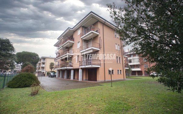 appartamento in vendita a Novara in zona zona Cittadella - Villaggio Dalmazia