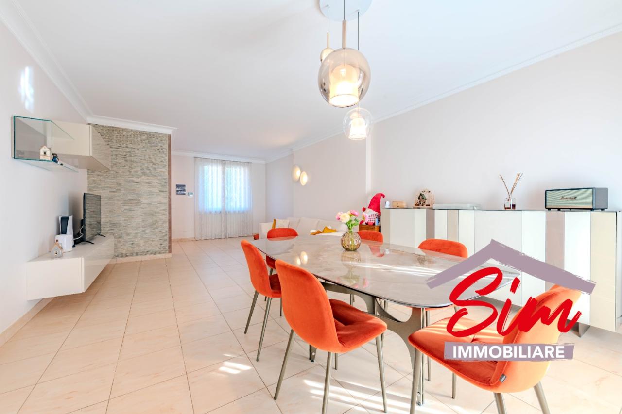 casa indipendente in vendita a Novara in zona Veveri