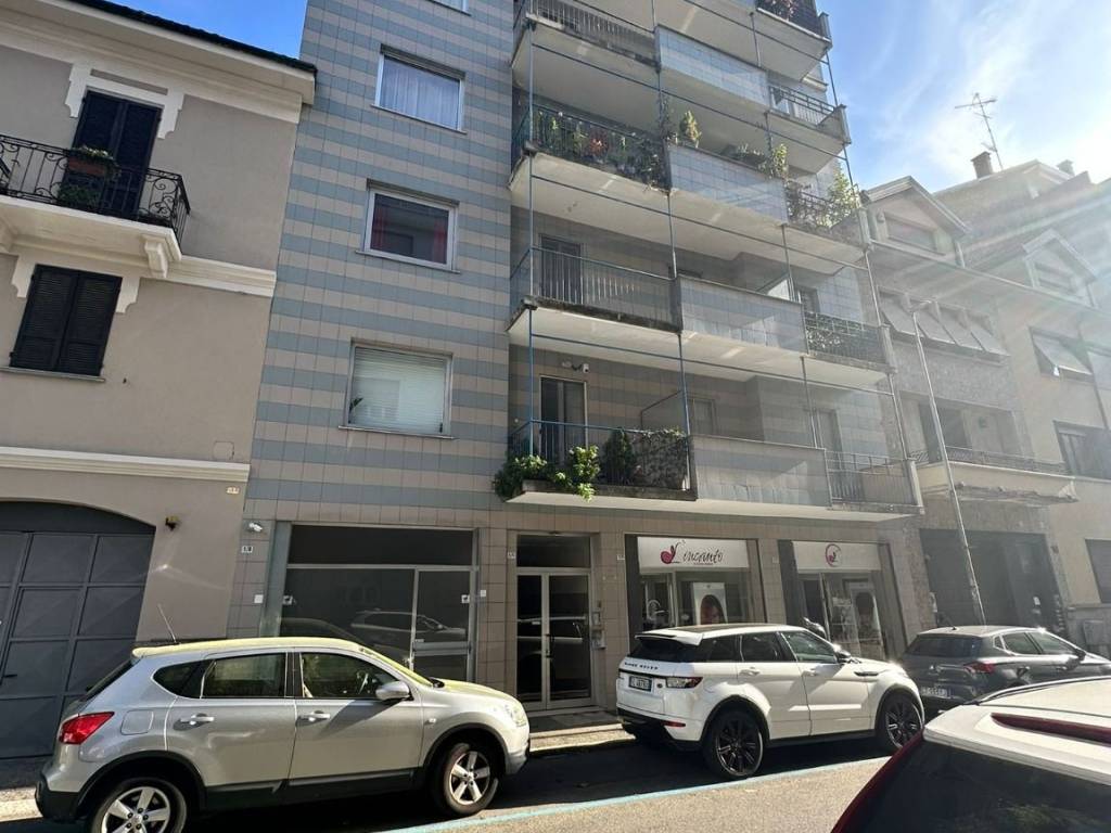 ufficio in vendita a Novara in zona zona Agogna - San Paolo