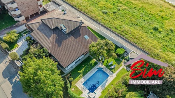 casa indipendente a Novara in zona zona Cittadella - Villaggio Dalmazia