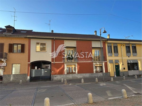 casa indipendente in vendita a Novara in zona Lumellogno