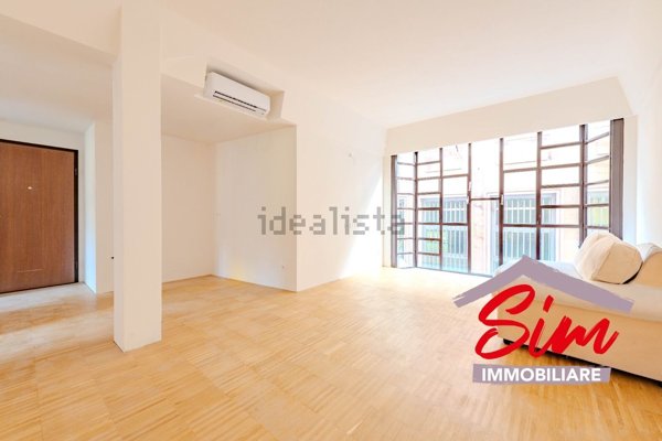 appartamento in vendita a Novara in zona Centro Città