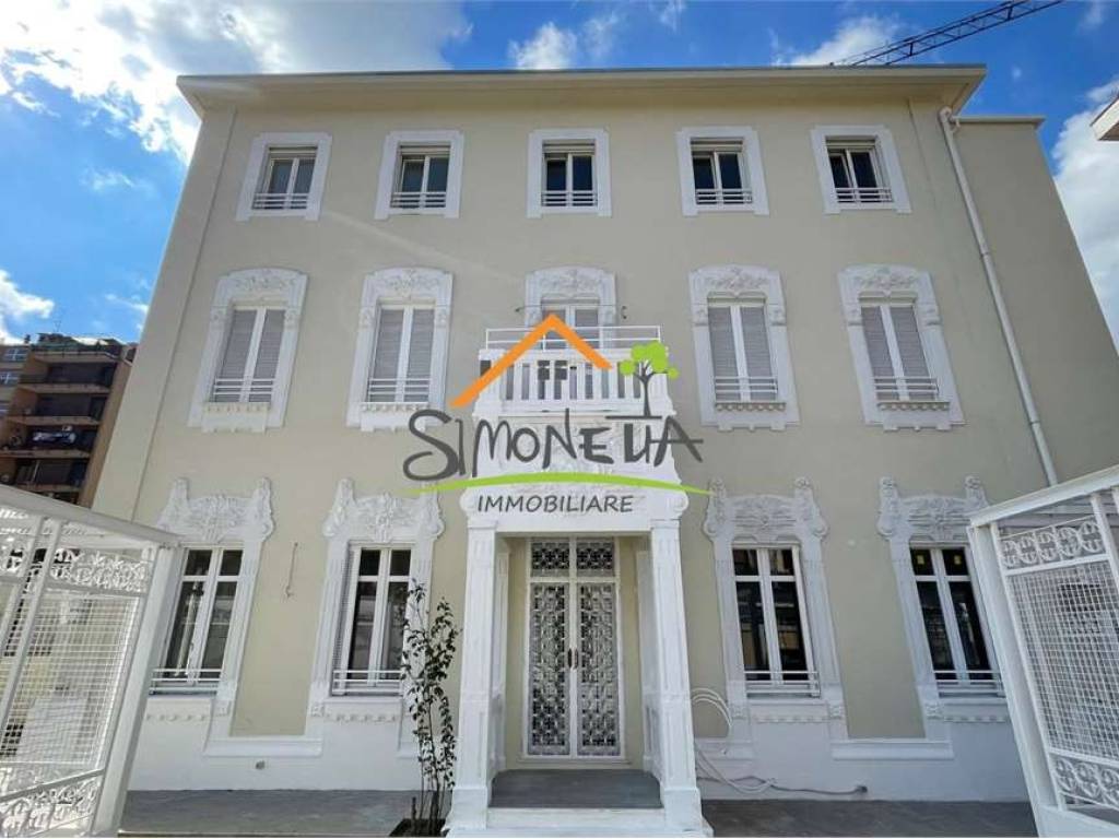 appartamento in vendita a Novara in zona Centro Città