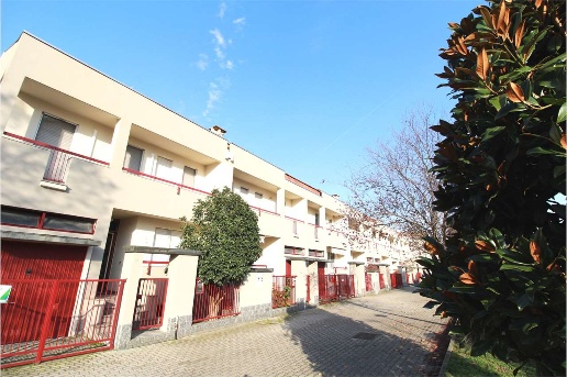 casa indipendente in vendita a Novara in zona zona Porta Mortara