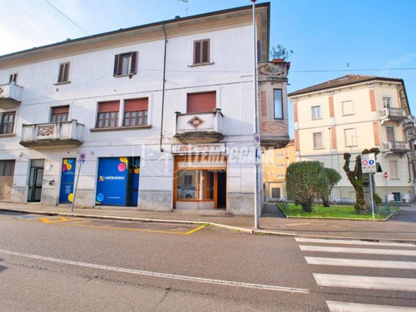 negozio in vendita a Novara in zona zona Agogna - San Paolo