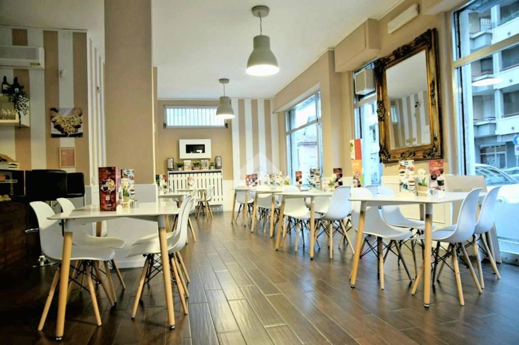 negozio in vendita a Novara in zona zona San Martino